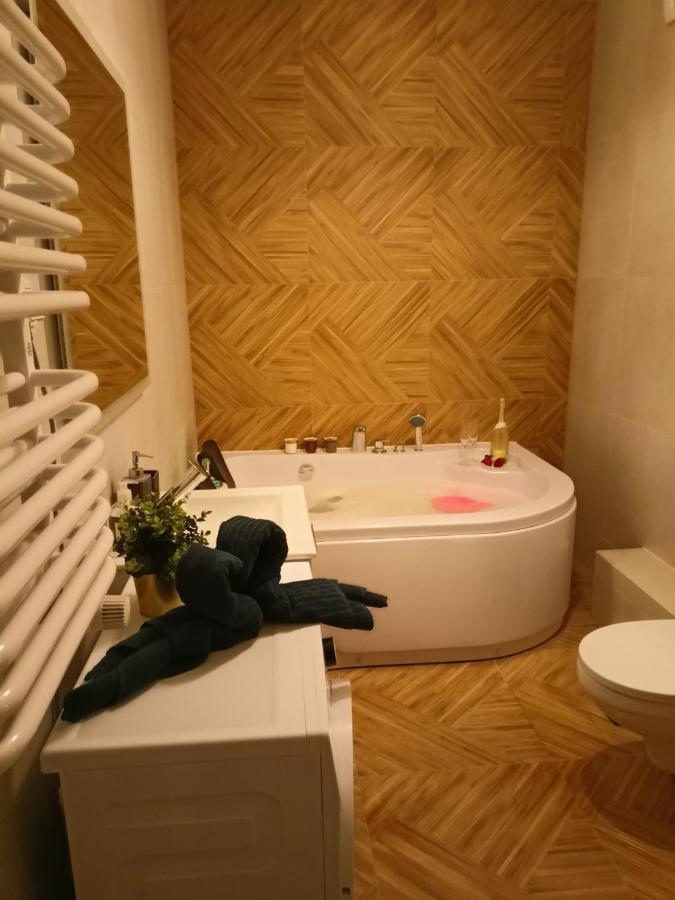 ラドムApartament Z Sauna I Jacuzziアパートメント エクステリア 写真